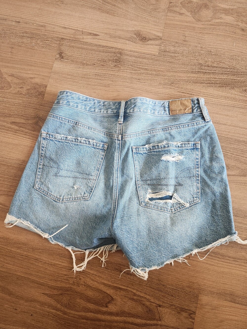 American Eagle Shorts - Picture 2 of 4